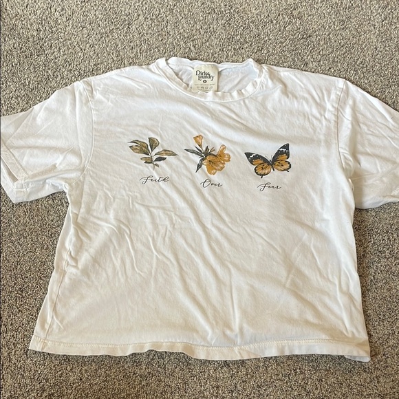 ⭐️ 3 for $20 Dirtee laundry Faith over fear cropped small - Picture 1 of 4